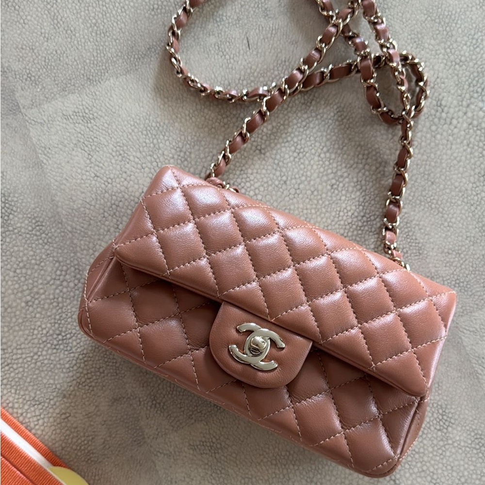 CHANEL Pink Crossbody Bag with Quilted Leather
